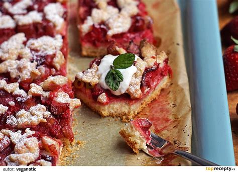 Rebarborový koláč s drobenkou podle Zdeňka Pohlreicha